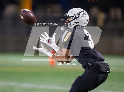 Thumbnail 3 in Nelson vs. Lake Oswego (OSAA 6A Semifinal) photogallery.