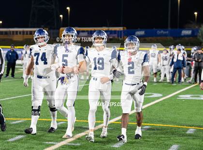 Thumbnail 3 in Nelson vs. Lake Oswego (OSAA 6A Semifinal) photogallery.