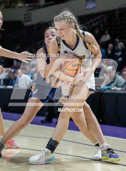 Thumbnail 2 in Joseph City vs St. David (AIA-1A Final) photogallery.