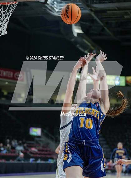 Thumbnail 2 in Joseph City vs St. David (AIA-1A Final) photogallery.