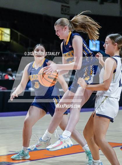 Thumbnail 3 in Joseph City vs St. David (AIA-1A Final) photogallery.
