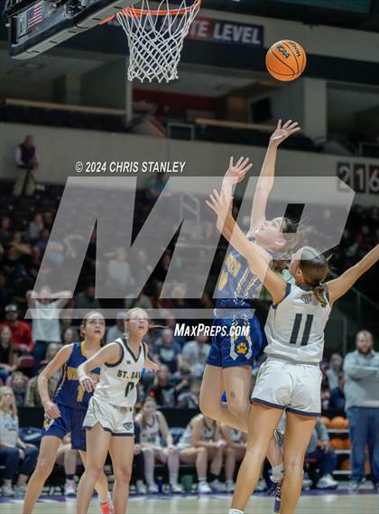 Thumbnail 2 in Joseph City vs St. David (AIA-1A Final) photogallery.