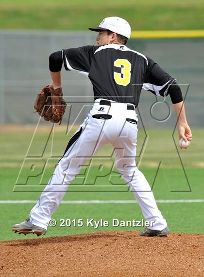 Thumbnail 2 in Chico vs Cumby (Krum Wood Bat Festival) photogallery.