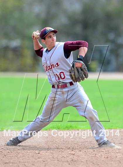 Thumbnail 2 in Sheehan @ Hamden photogallery.