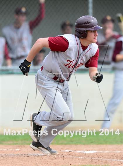 Thumbnail 3 in Sheehan @ Hamden photogallery.