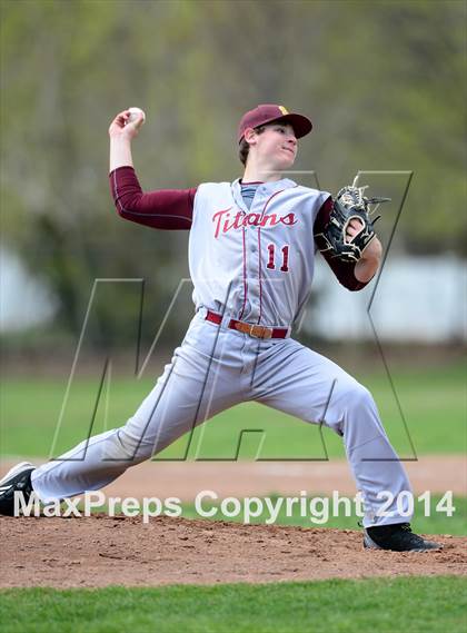 Thumbnail 1 in Sheehan @ Hamden photogallery.