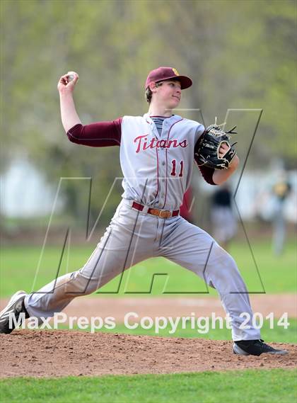 Thumbnail 3 in Sheehan @ Hamden photogallery.