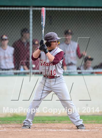 Thumbnail 1 in Sheehan @ Hamden photogallery.