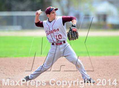 Thumbnail 1 in Sheehan @ Hamden photogallery.