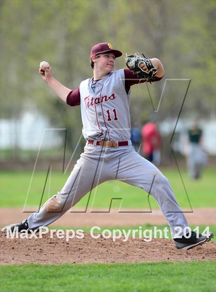 Thumbnail 1 in Sheehan @ Hamden photogallery.