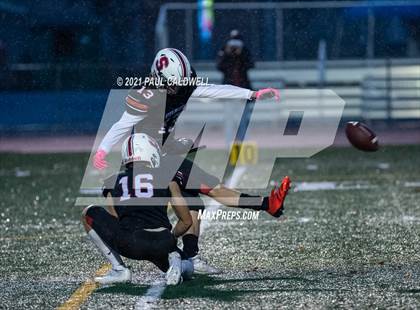 Thumbnail 1 in Othello @ Steilacoom (WIAA 2A First Round) photogallery.