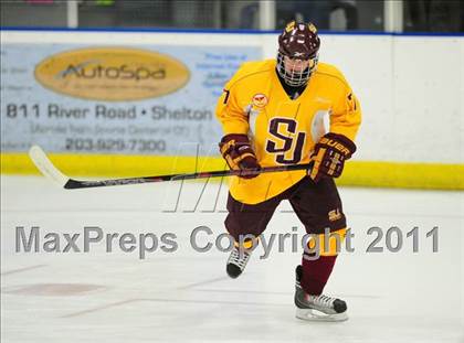 Thumbnail 2 in Wilton @ St. Joseph (FCIAC Quarterfinal) photogallery.