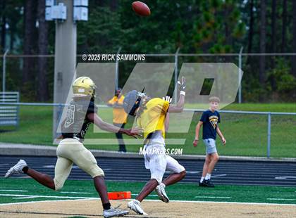 Thumbnail 2 in Cape Fear vs Pinecrest (Scrimmage) photogallery.