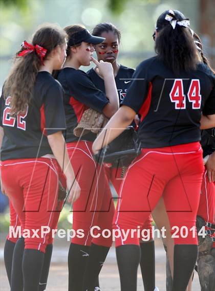 Thumbnail 3 in Harvard-Westlake @ Bellarmine-Jefferson photogallery.