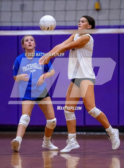 Thumbnail 1 in Triton vs Gray's Creek (Jack Britt's 19th Annual Volleyball Jamboree)(scrimmage) photogallery.