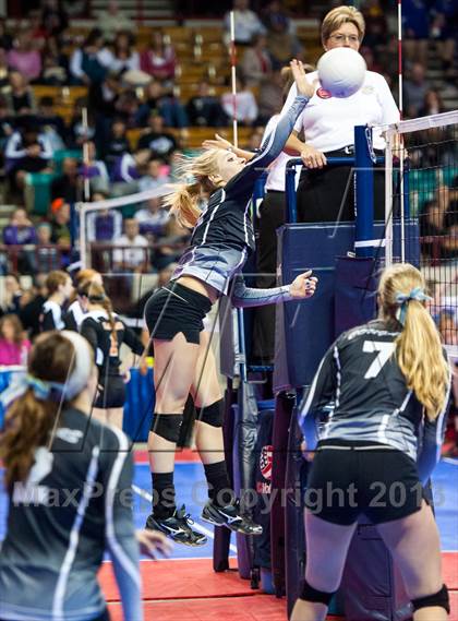 Thumbnail 2 in Resurrection Christian vs. Meeker (CHSAA 2A Pool 1) photogallery.