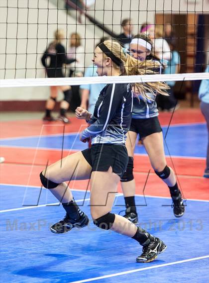 Thumbnail 1 in Resurrection Christian vs. Meeker (CHSAA 2A Pool 1) photogallery.