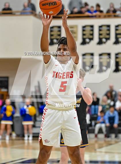 Thumbnail 3 in Carmel vs. Fishers (IHSAA 4A Section 8 Round 1) photogallery.