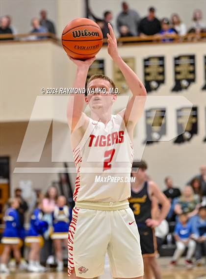 Thumbnail 3 in Carmel vs. Fishers (IHSAA 4A Section 8 Round 1) photogallery.