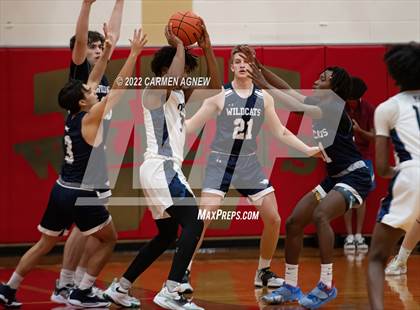 Thumbnail 1 in Cypress Ranch vs. Tomball Memorial photogallery.