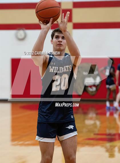 Thumbnail 2 in Cypress Ranch vs. Tomball Memorial photogallery.