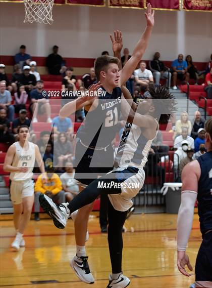 Thumbnail 3 in Cypress Ranch vs. Tomball Memorial photogallery.