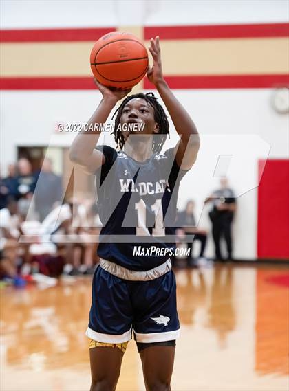 Thumbnail 2 in Cypress Ranch vs. Tomball Memorial photogallery.