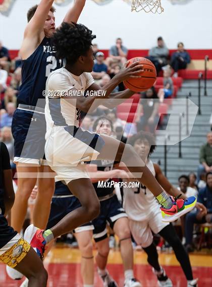 Thumbnail 2 in Cypress Ranch vs. Tomball Memorial photogallery.