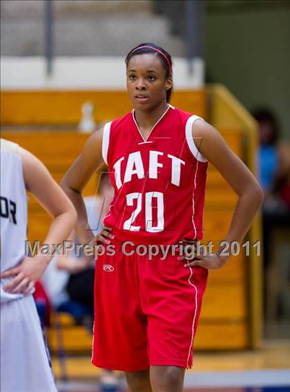 Thumbnail 3 in Taft vs. O'Connor photogallery.