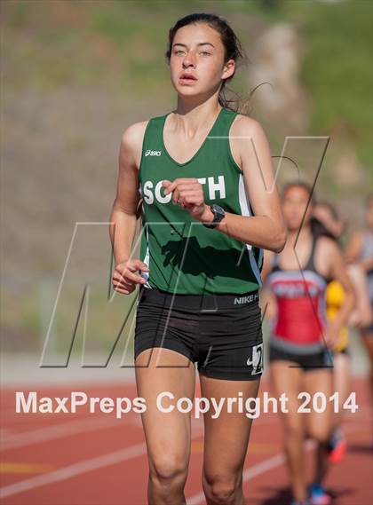 Thumbnail 2 in Redondo Nike Invitational (Girls 3200M) photogallery.