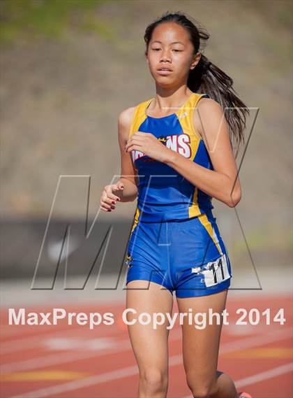 Thumbnail 2 in Redondo Nike Invitational (Girls 3200M) photogallery.