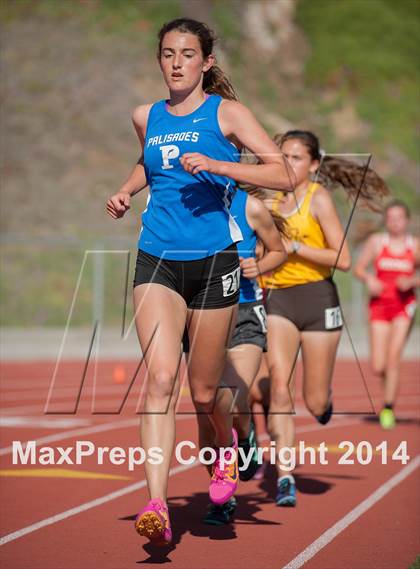 Thumbnail 2 in Redondo Nike Invitational (Girls 3200M) photogallery.