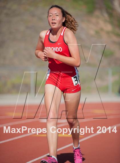 Thumbnail 2 in Redondo Nike Invitational (Girls 3200M) photogallery.