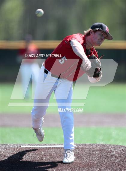 Thumbnail 3 in Signal Mountain vs South Pittsburg photogallery.