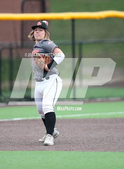 Thumbnail 3 in Signal Mountain vs South Pittsburg photogallery.