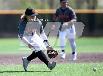 Thumbnail 1 in Signal Mountain vs South Pittsburg photogallery.