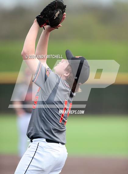 Thumbnail 1 in Signal Mountain vs South Pittsburg photogallery.