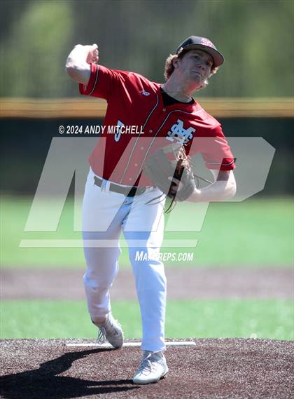 Thumbnail 1 in Signal Mountain vs South Pittsburg photogallery.