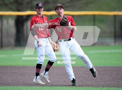 Thumbnail 3 in Signal Mountain vs South Pittsburg photogallery.