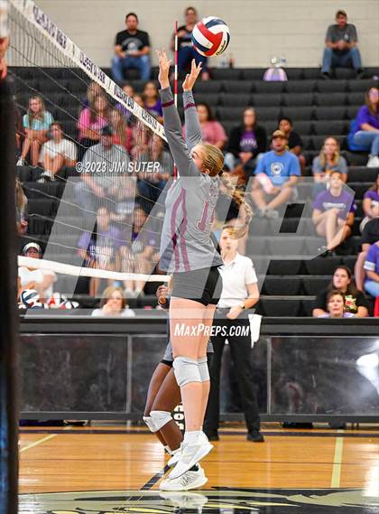 Thumbnail 1 in College Station vs Waller photogallery.