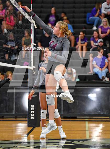 Thumbnail 1 in College Station vs Waller photogallery.