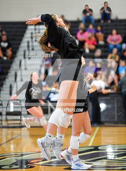 Thumbnail 1 in College Station vs Waller photogallery.