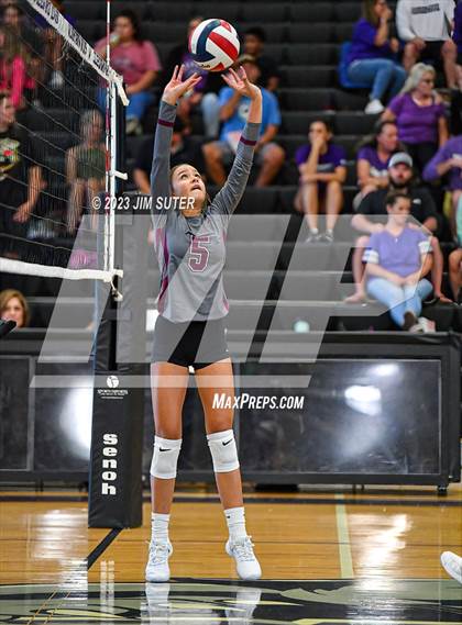 Thumbnail 1 in College Station vs Waller photogallery.