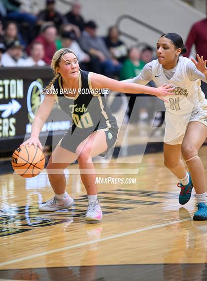 Thumbnail 2 in Greene County Tech @ Nettleton photogallery.