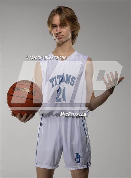 Thumbnail 1 in Technology Basketball (Team & Individual) photogallery.