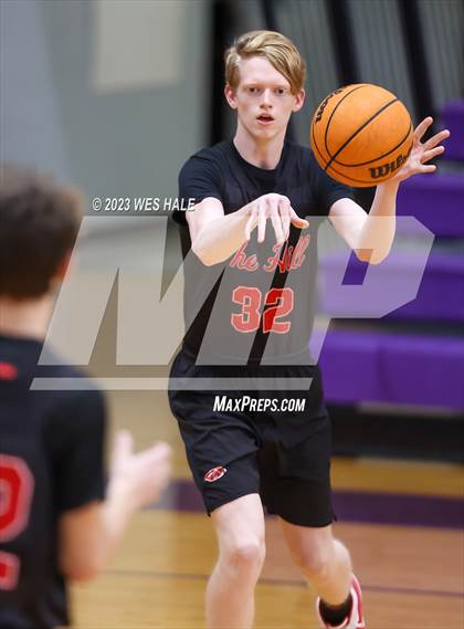 Thumbnail 3 in Center Hill @ DeSoto Central photogallery.