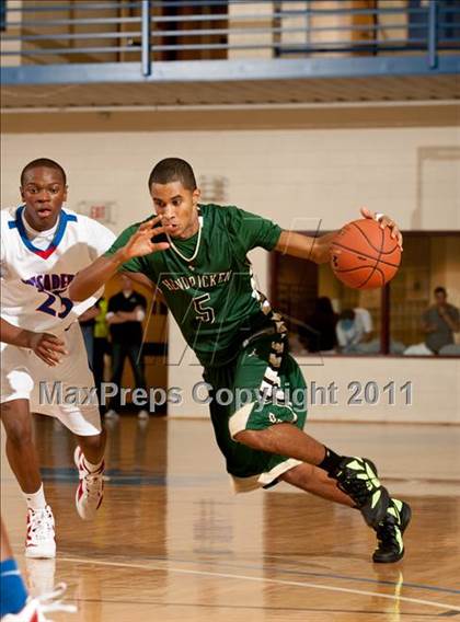 Thumbnail 3 in Bishop Hendricken vs Archbishop Stepinac (Catholic School Showcase) photogallery.