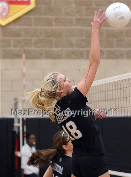 Thumbnail 2 in El Camino vs. Christian Brothers (Super 8 Invitational) photogallery.
