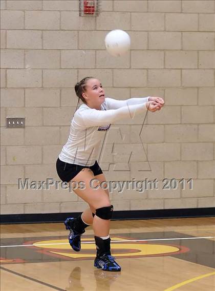 Thumbnail 1 in El Camino vs. Christian Brothers (Super 8 Invitational) photogallery.