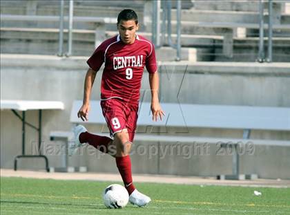 Thumbnail 3 in Westwood vs, Keller Central (RRISD Soccer Classic) photogallery.